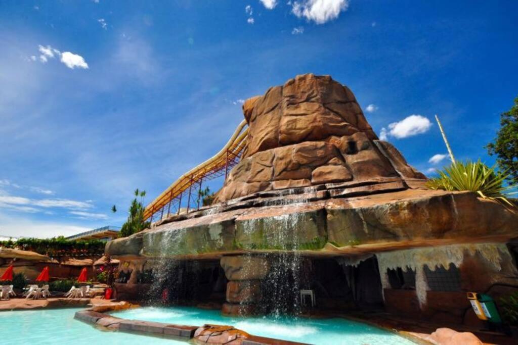 Piazza Diroma Acqua Park, Requinte E Diversao Caldas Novas Exterior photo